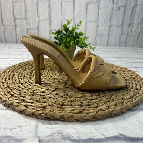 Vince Camuto Tan Women's Heeled Sandals. Size 9.5M - Picture 3 of 8
